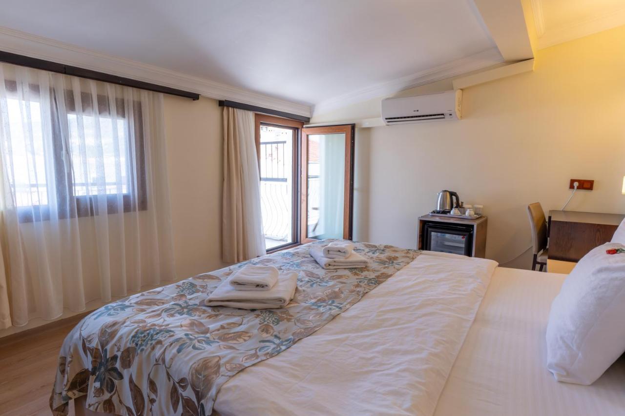 Hotel Karacam Foca Exterior photo