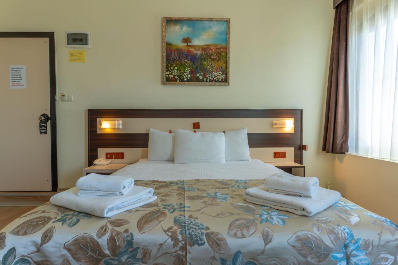 Hotel Karacam Foca Exterior photo